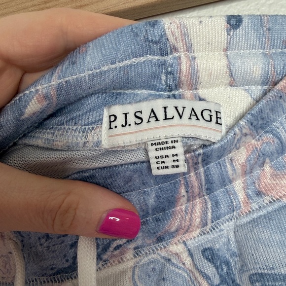 PJ Salvage Swirls Marble Top and Jogger - Picture 8 of 11